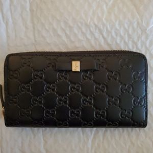 Preloved authentic monogramgucci wallet